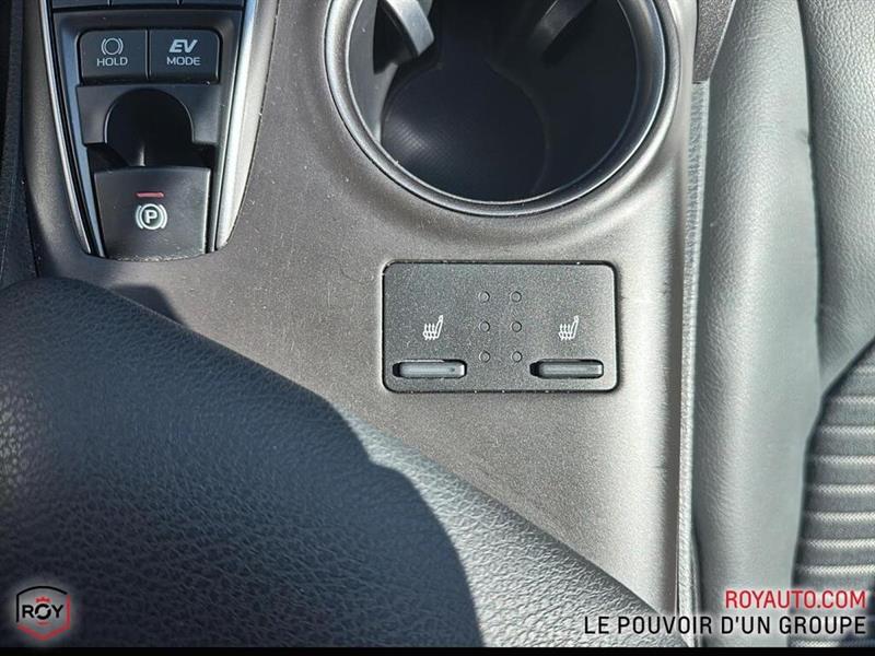 toyota Camry Hybrid 2022 - 19