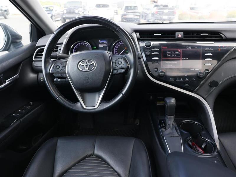 toyota Camry 2019 - 10