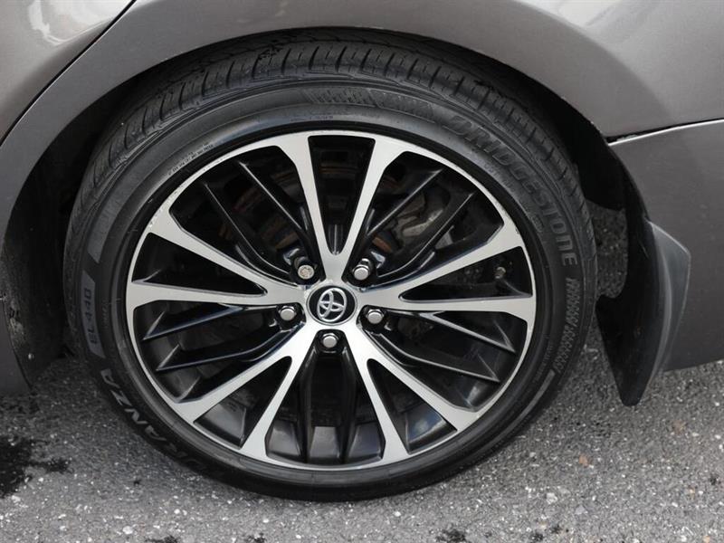 toyota Camry 2019 - 11