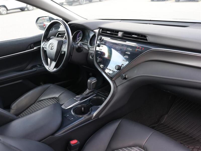 toyota Camry 2019 - 32
