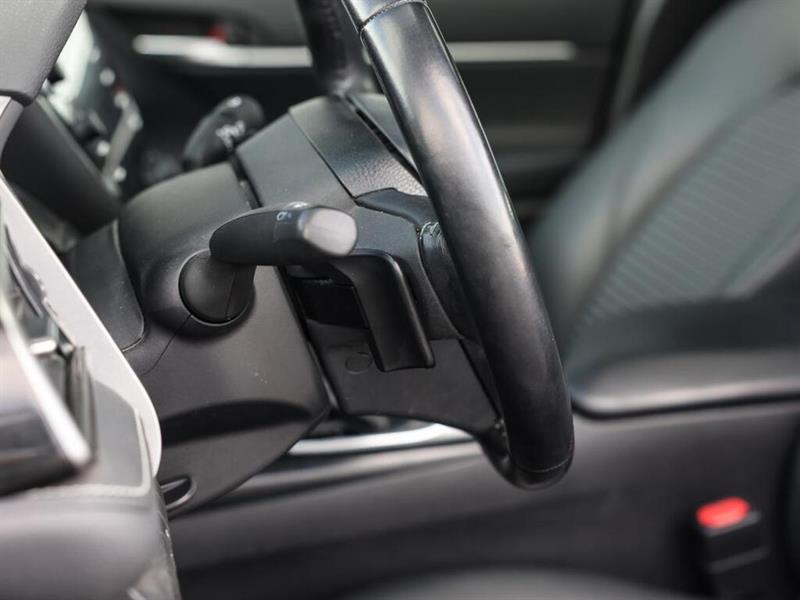 toyota Camry 2019 - 33