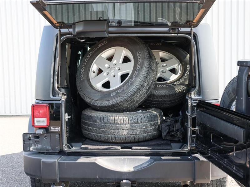jeep Wrangler 2017 - 12