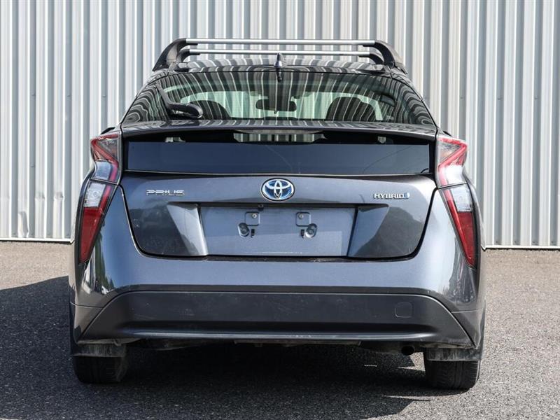 toyota Prius 2018 - 9