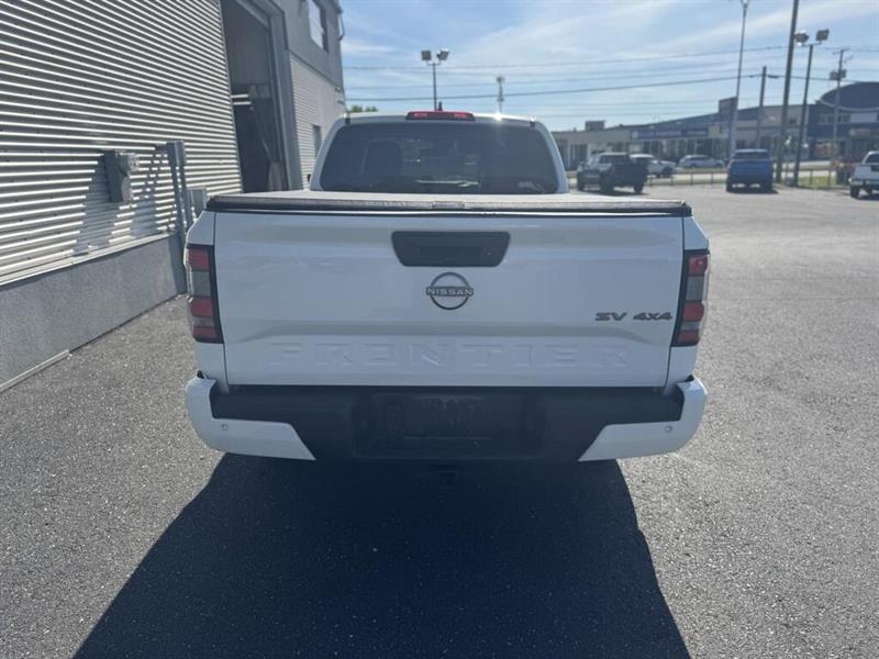 nissan Frontier 2022 - 8