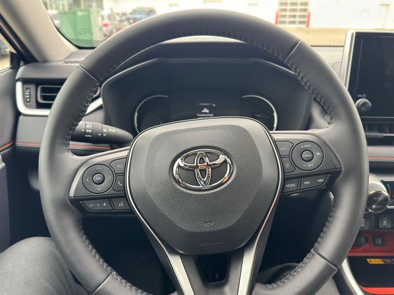 toyota RAV4 2025 - 13