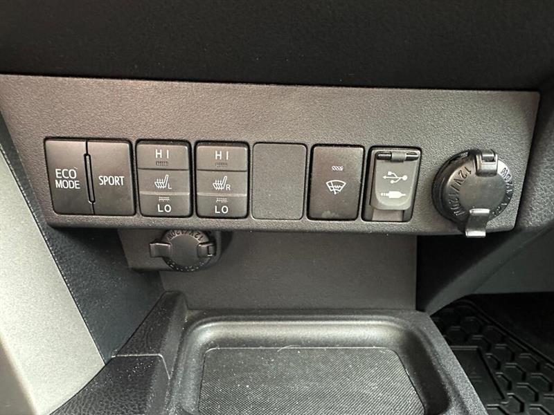 toyota RAV4 2018 - 19