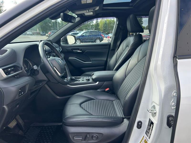 toyota Highlander 2022 - 16