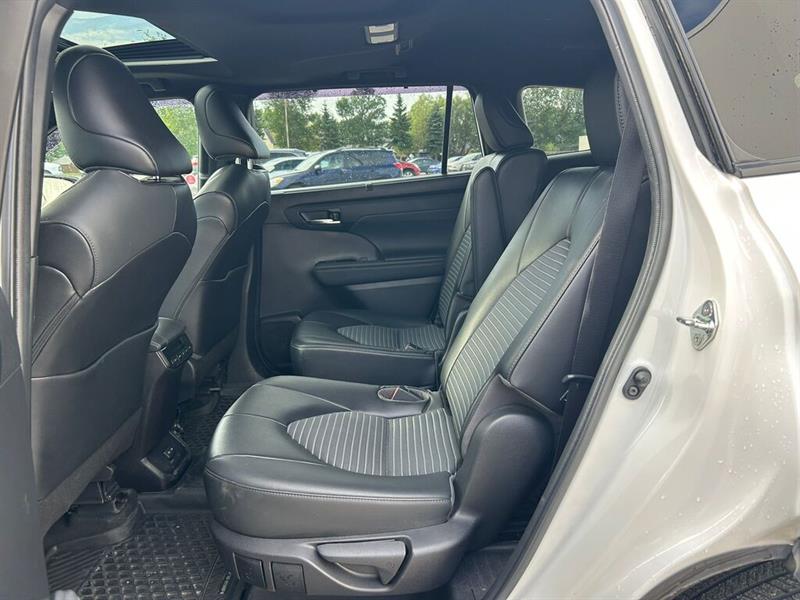 toyota Highlander 2022 - 29