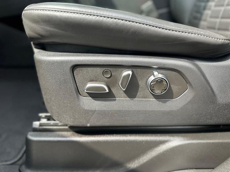 cadillac Escalade 2023 - 14