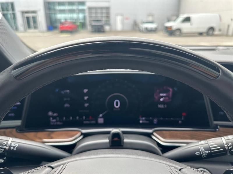 cadillac Escalade 2023 - 23