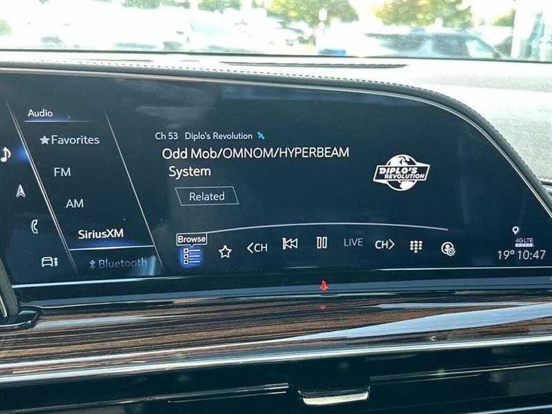 cadillac Escalade 2022 - 24