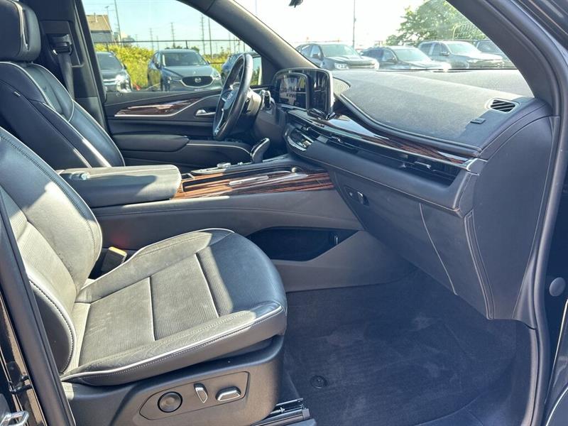 cadillac Escalade 2022 - 32