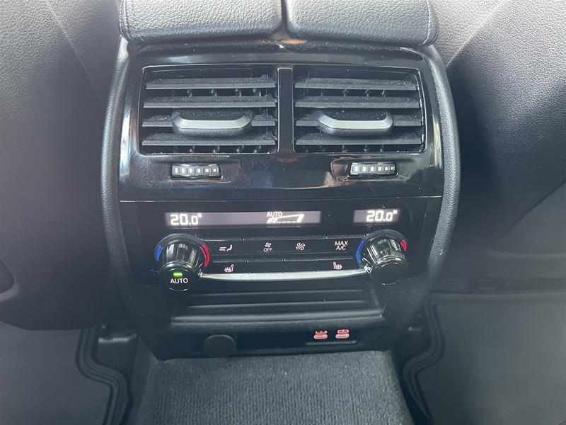 bmw M550i 2022 - 21