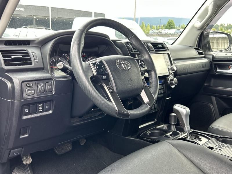 toyota 4Runner 2022 - 19