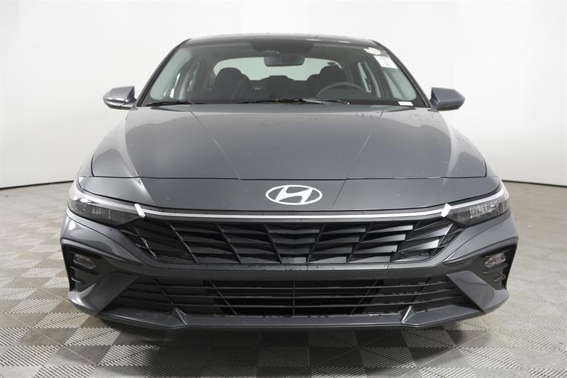 hyundai Elantra 2025 - 2