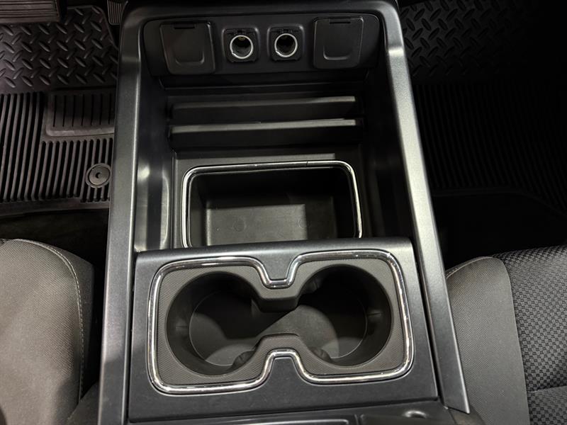 chevrolet Silverado 1500 2017 - 23