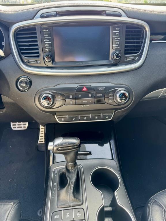 kia Sorento 2016 - 12