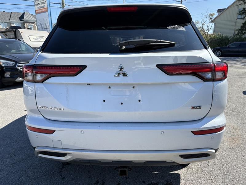 mitsubishi Outlander 2022 - 6