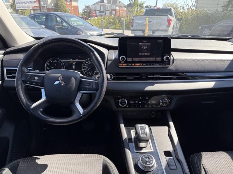 mitsubishi Outlander 2022 - 12