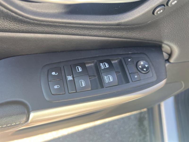 jeep Cherokee 2018 - 16