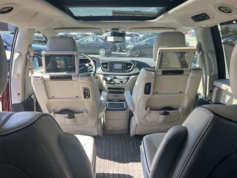 chrysler Pacifica Hybrid 2018 - 13
