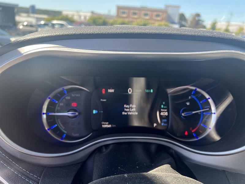 chrysler Pacifica Hybrid 2018 - 32
