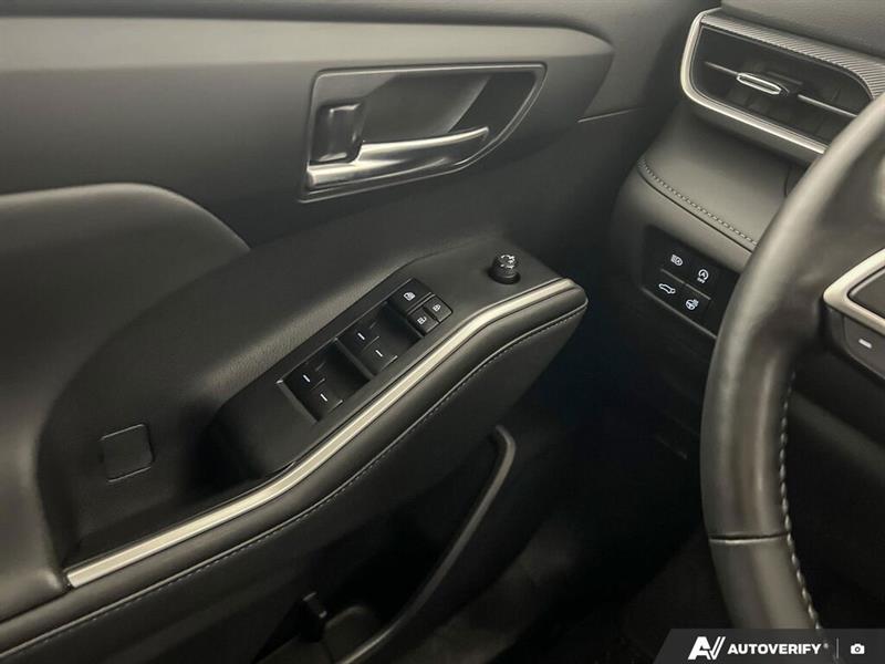 toyota Highlander 2023 - 19