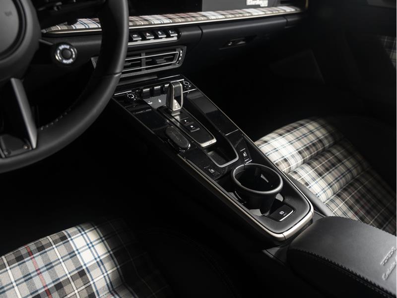porsche 911 2025 - 28