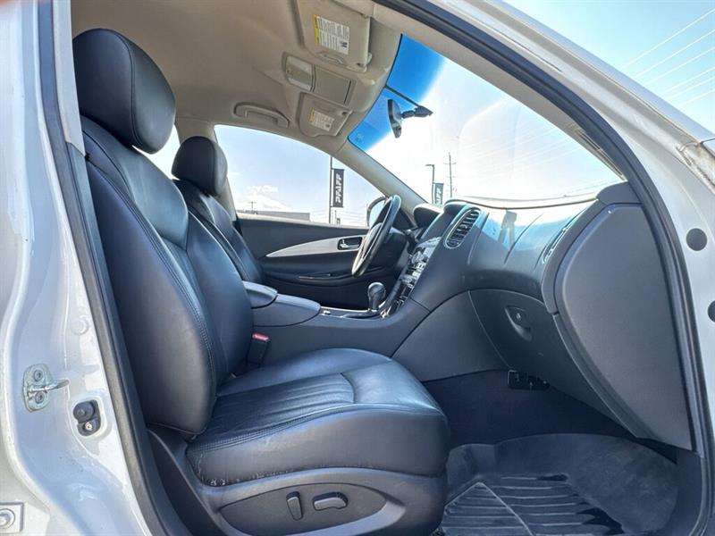 infiniti QX50 2015 - 25
