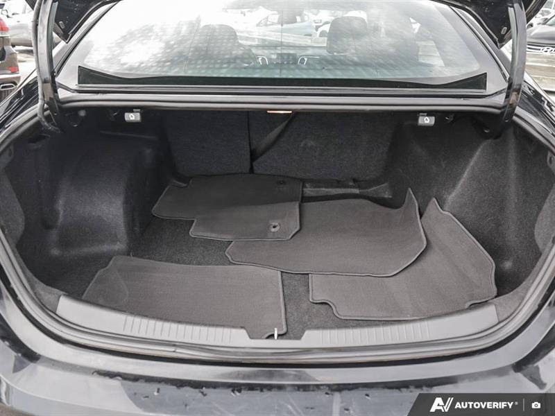 chevrolet Malibu 2023 - 24