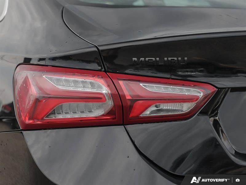 chevrolet Malibu 2023 - 25