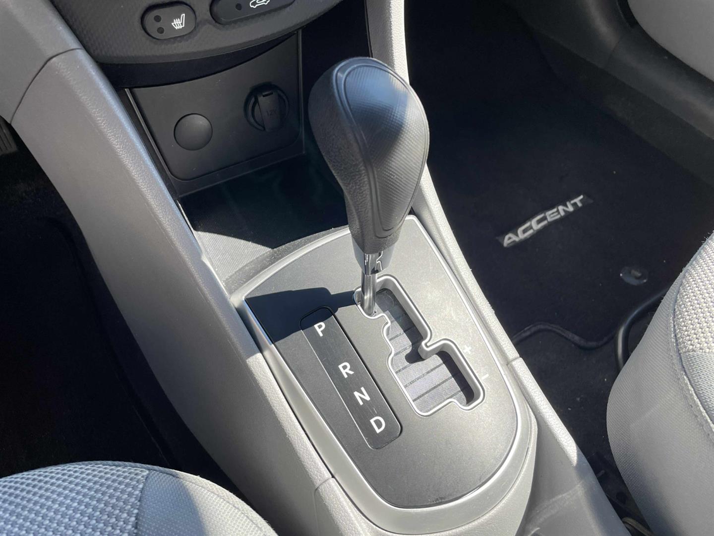 hyundai Accent 2013 - 13