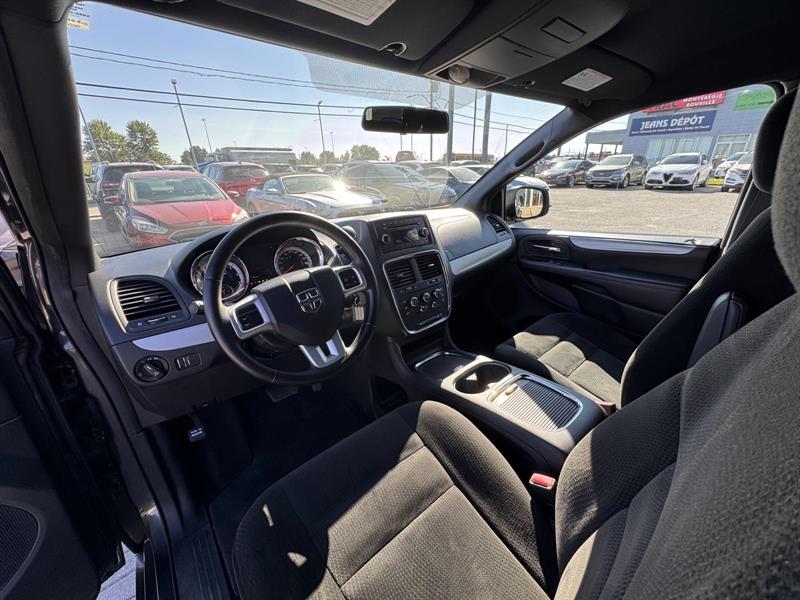 dodge Grand Caravan 2016 - 13