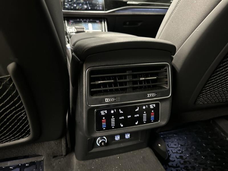 audi Q8 2020 - 24