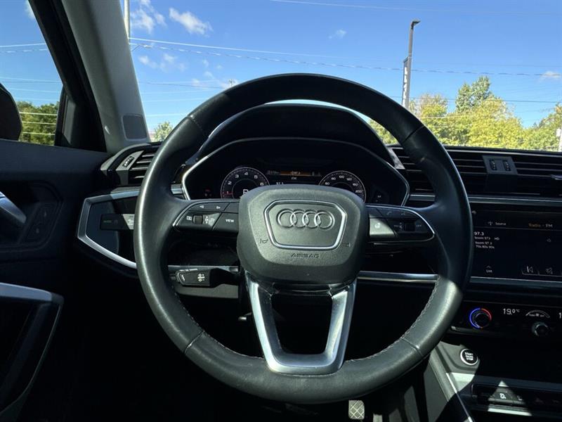 audi Q3 2021 - 12
