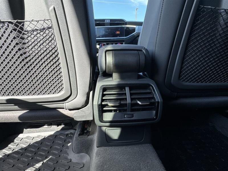 audi Q3 2019 - 23
