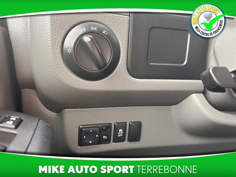 nissan Cargo 2019 - 13