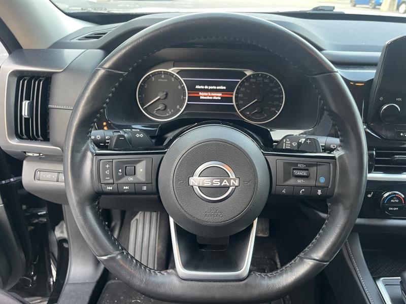 nissan Pathfinder 2022 - 18