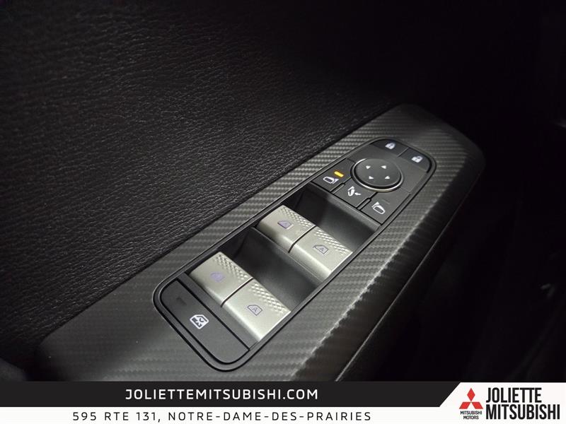 mitsubishi Outlander 2024 - 26