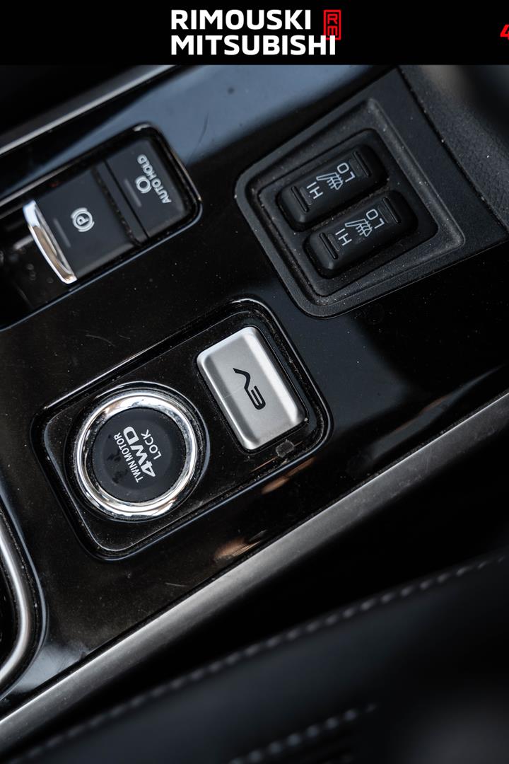 mitsubishi Outlander rechargeable 2020 - 18