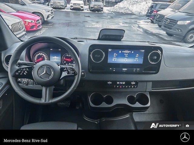 mercedes-benz Sprinter Crew Van 2025 - 10