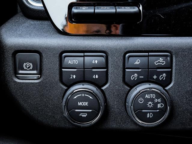 chevrolet Silverado 3500HD 2025 - 22