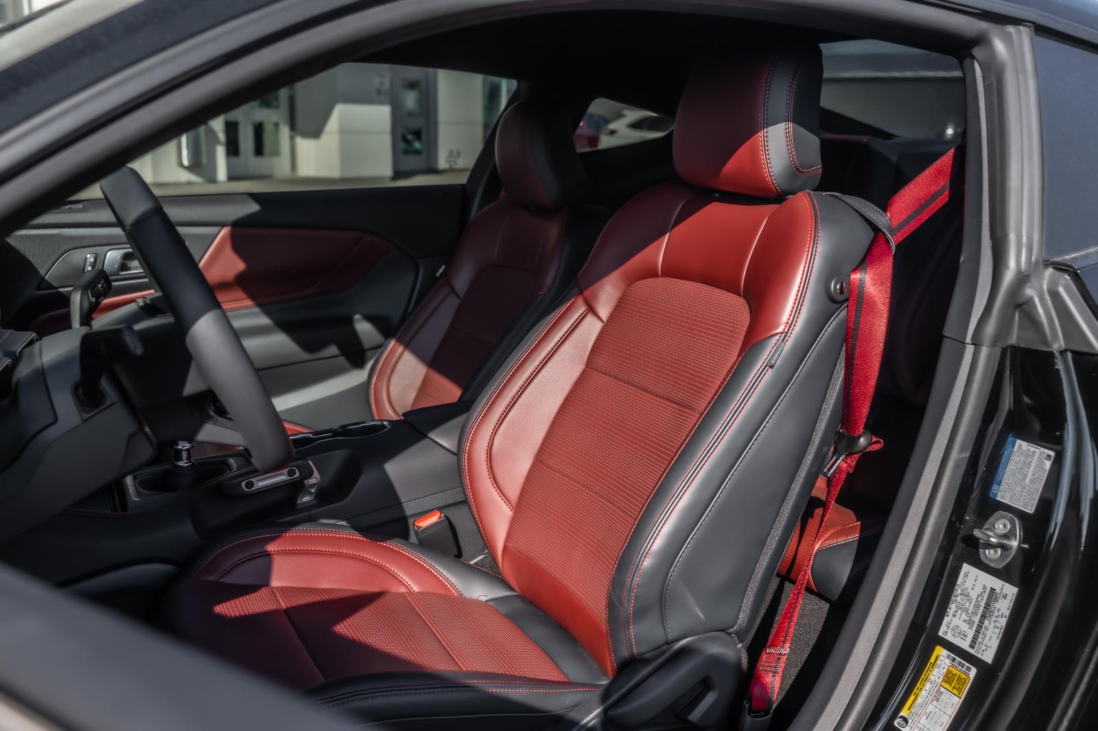 ford Mustang 2025 - 6
