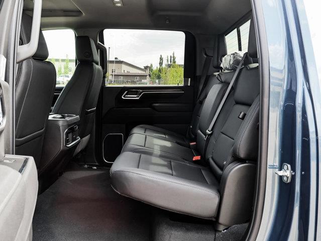 chevrolet Silverado 3500HD 2025 - 35