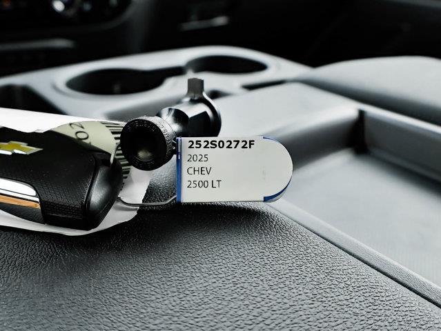 chevrolet Silverado 2500HD 2025 - 32