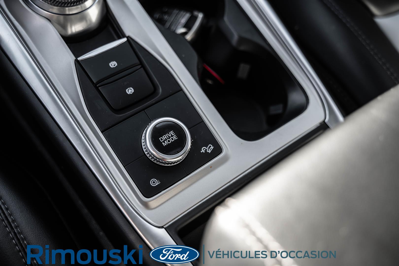 ford Explorer 2023 - 17