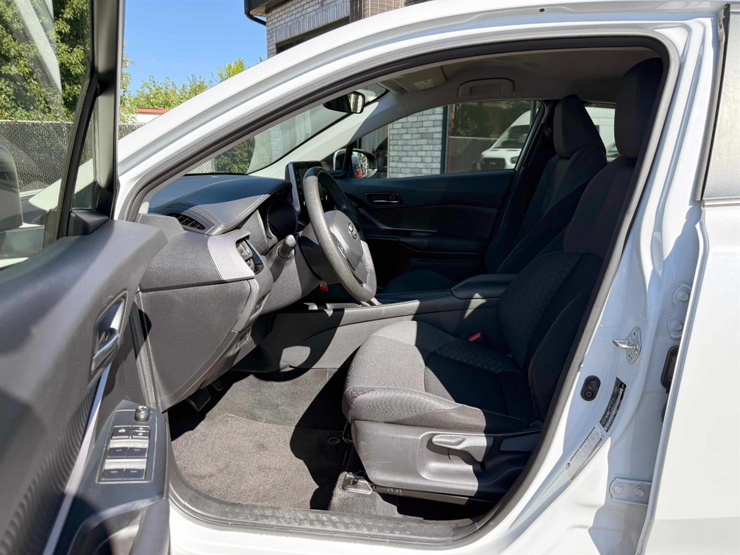 toyota C-HR 2022 - 23