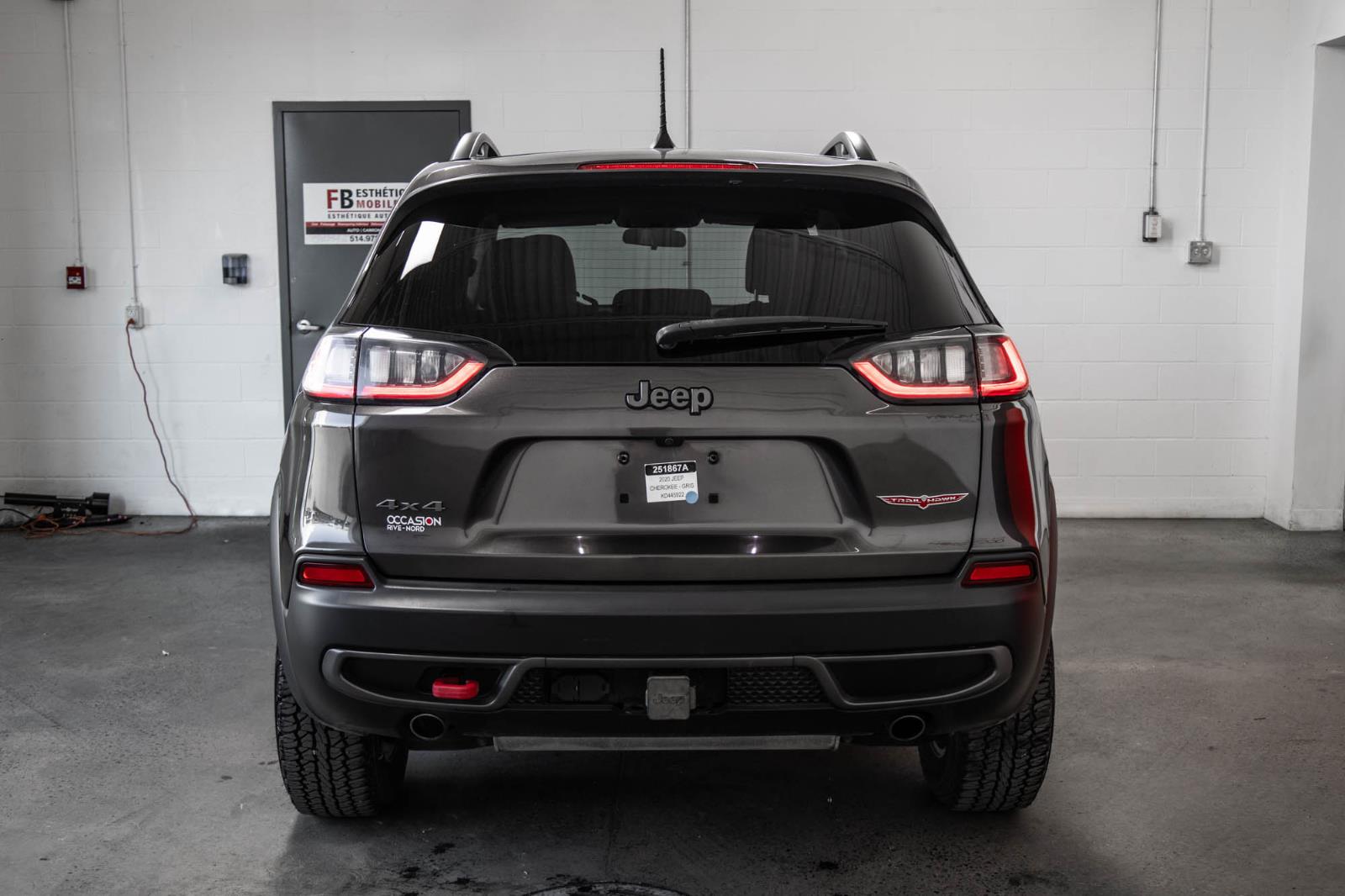 jeep Cherokee 2019 - 17