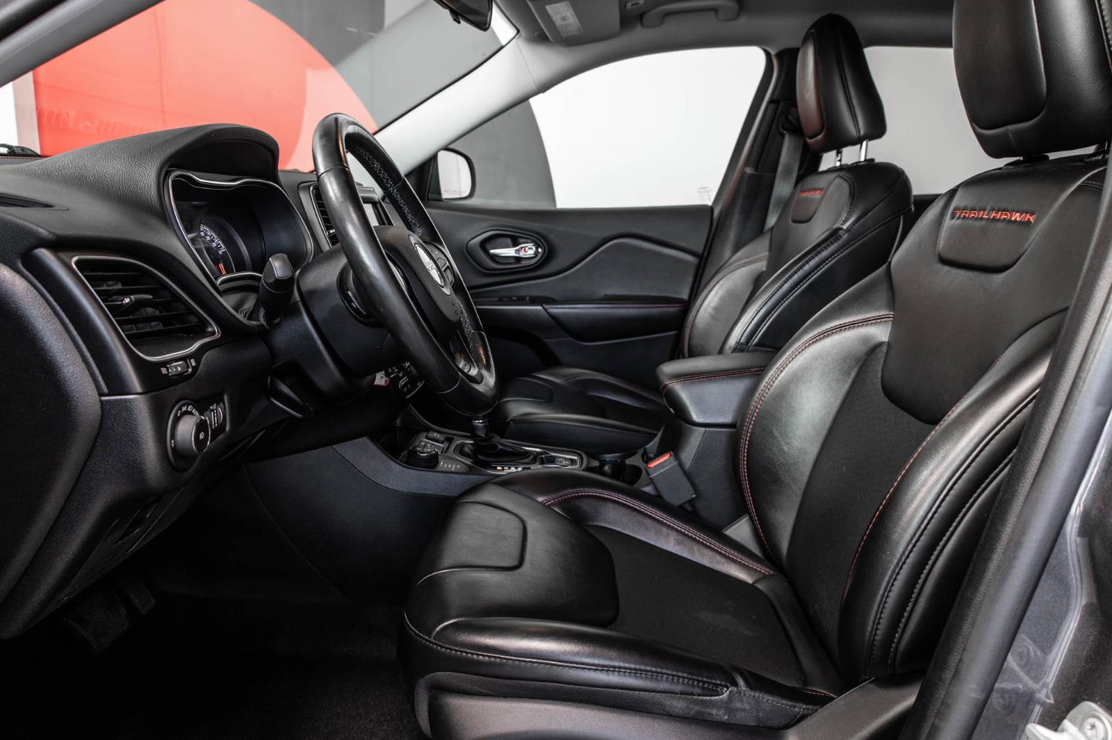 jeep Cherokee 2019 - 24