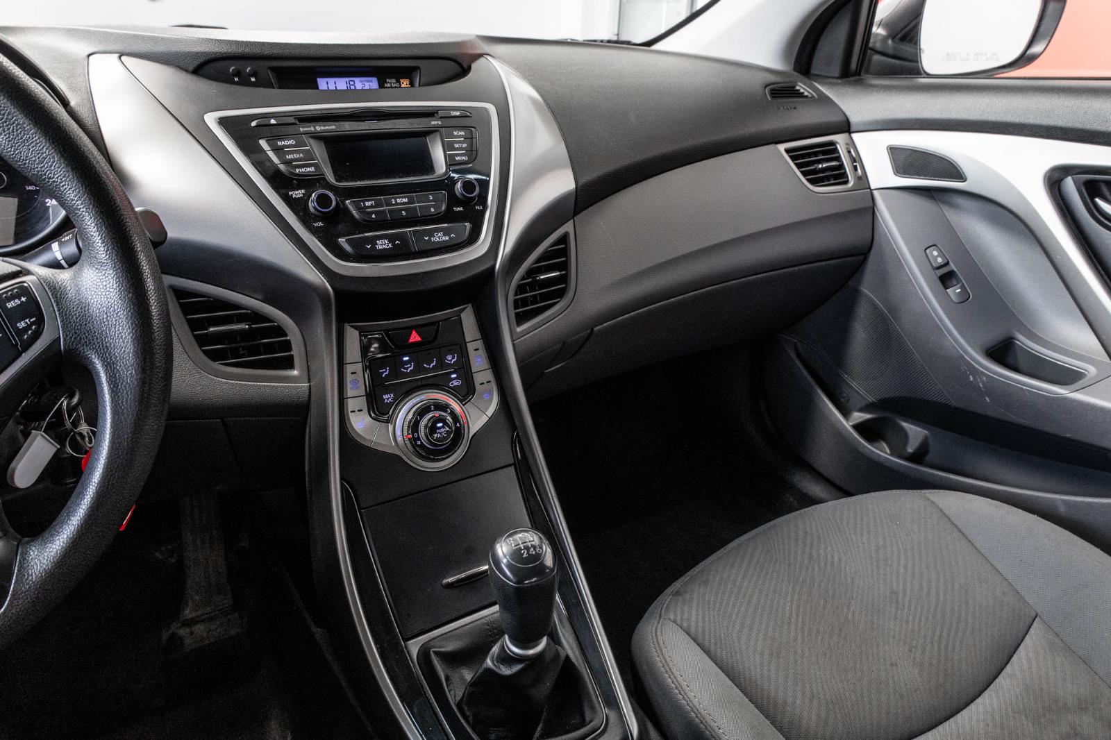 hyundai Elantra 2013 - 19